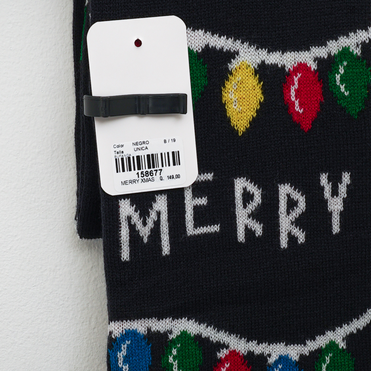 bufanda diseno merry xmas marca tishas cl sico 158677 NEGRO 2