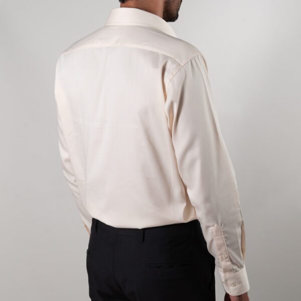 camisa crema estructura labrada marca emporium cl sico 150468 270524 3