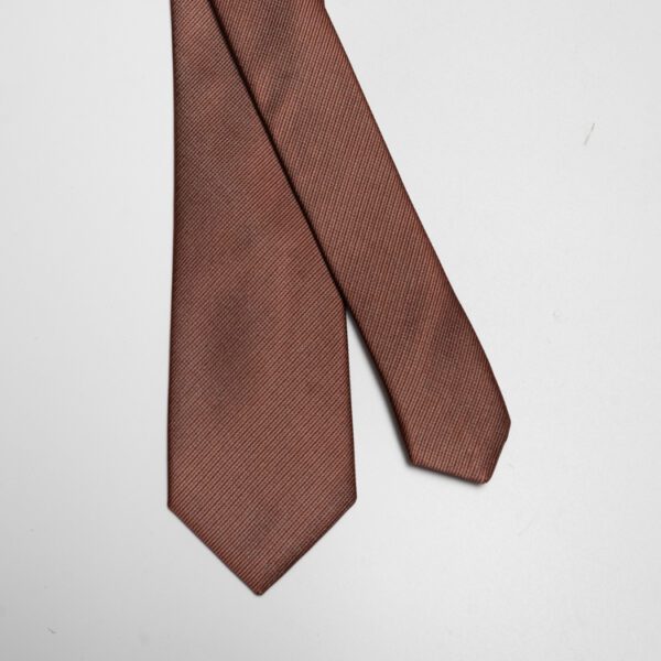 corbata caf estructura labrada marca buckle cl sico 149869 253014 2
