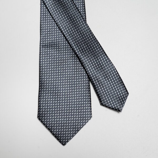 corbata gris diseno de puntitos marca buckle cl sico 149857 253018 2