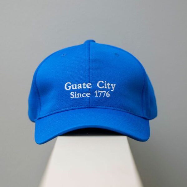 gorra blanca diseno guate city marca tishas cl sico 152500 AZUL 1