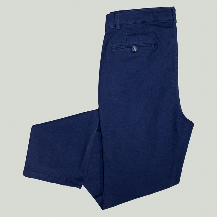 Pantalón azul con bolsas con bies y botón marca Emporium Casual |Slim | 125071