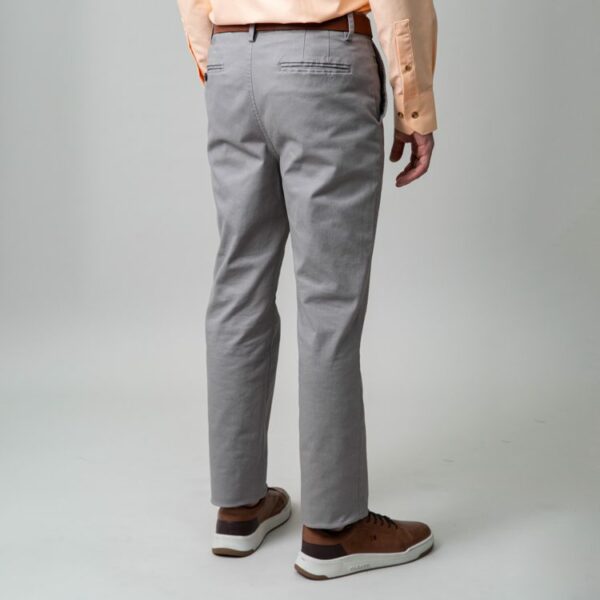 pantalon gris estructura plana lisa marca business casual slim 147821 249619 3