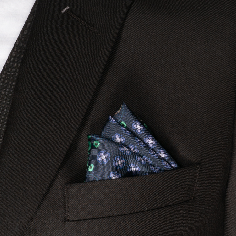 Pañuelo azul diseño de amebas marca Emporium