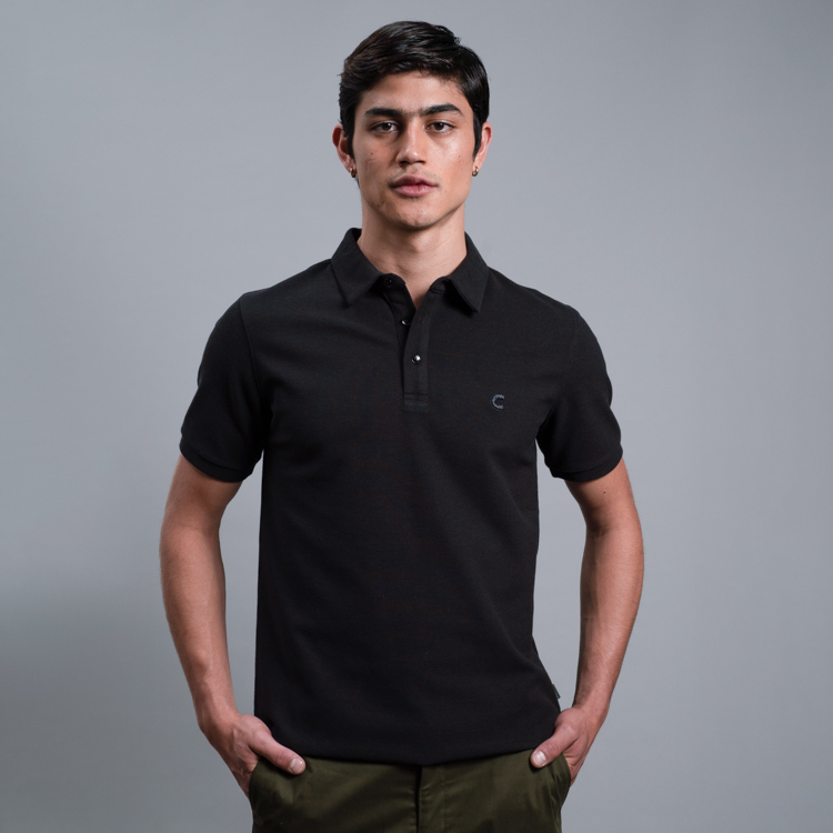 polo negro estructura plana marca carven slim 161515 NEGRO 1