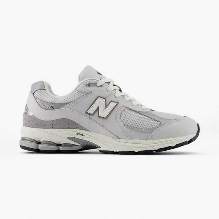 sneakers gris estilo m2002rpp d marca new balance cl sico 159392 GRIS 1