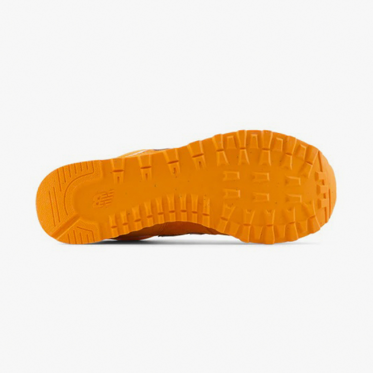 sneakers naranja estilo u574gbe d marca new balance cl sico 159800 NARANJA 4