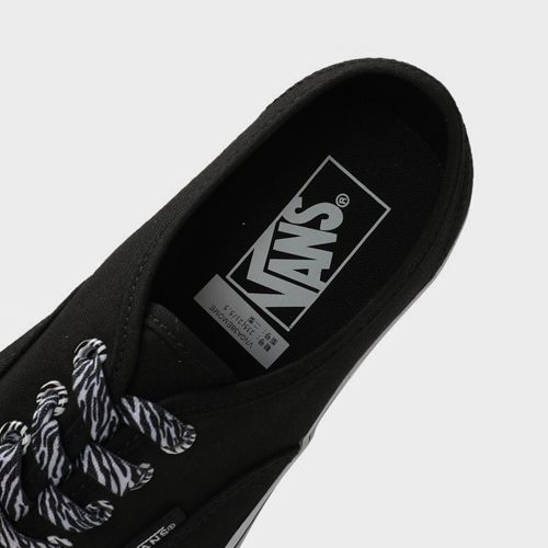 sneakers negro diseno vn0a38emome marca vans cl sico 151584 NEGRO 3