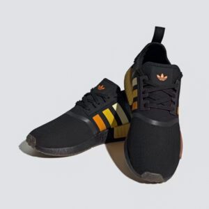 sneakers negro estilo hq4561 marca adidas cl sico 146929 231027 1