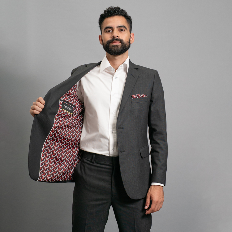 traje NEGRO 3